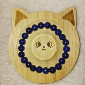 Lapis lazuli bracelet.